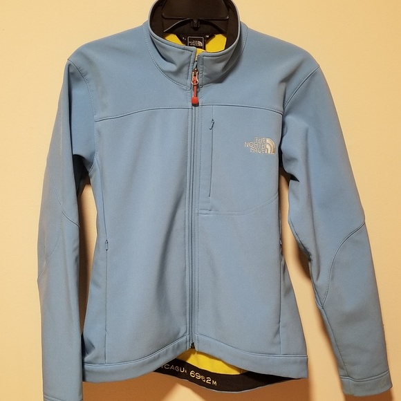 The North Face Jackets & Blazers - The North Face blue jacket size M